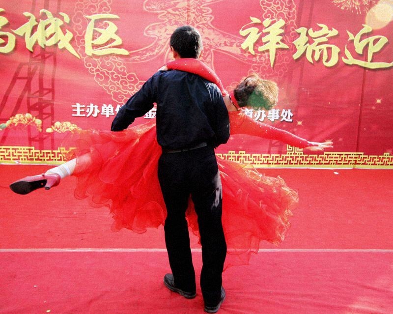闻鸡起舞