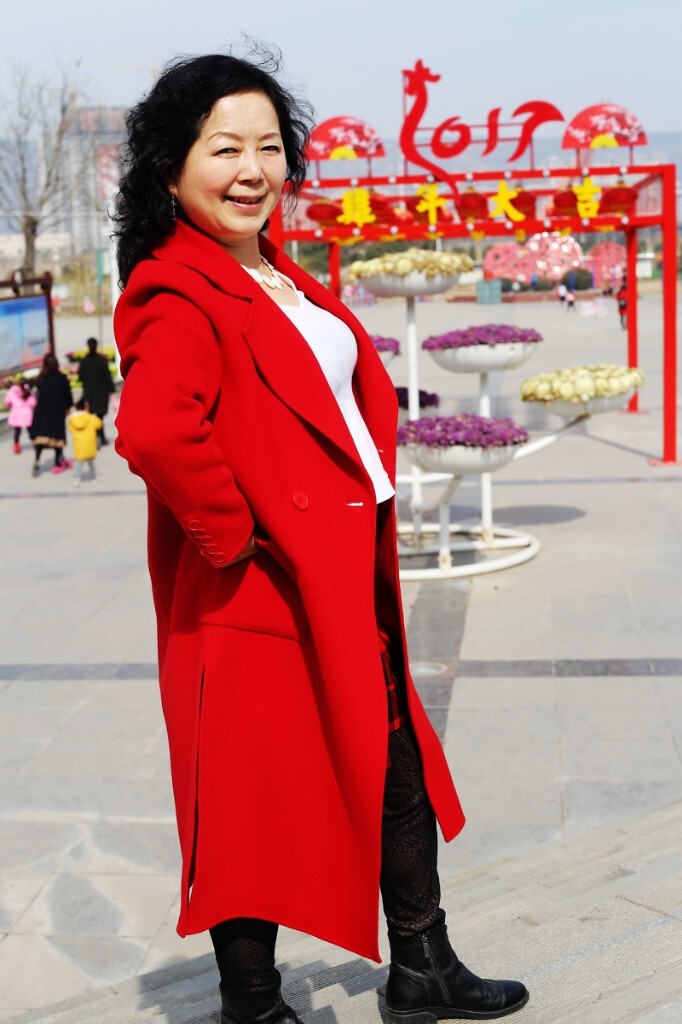 林菲诗人近照