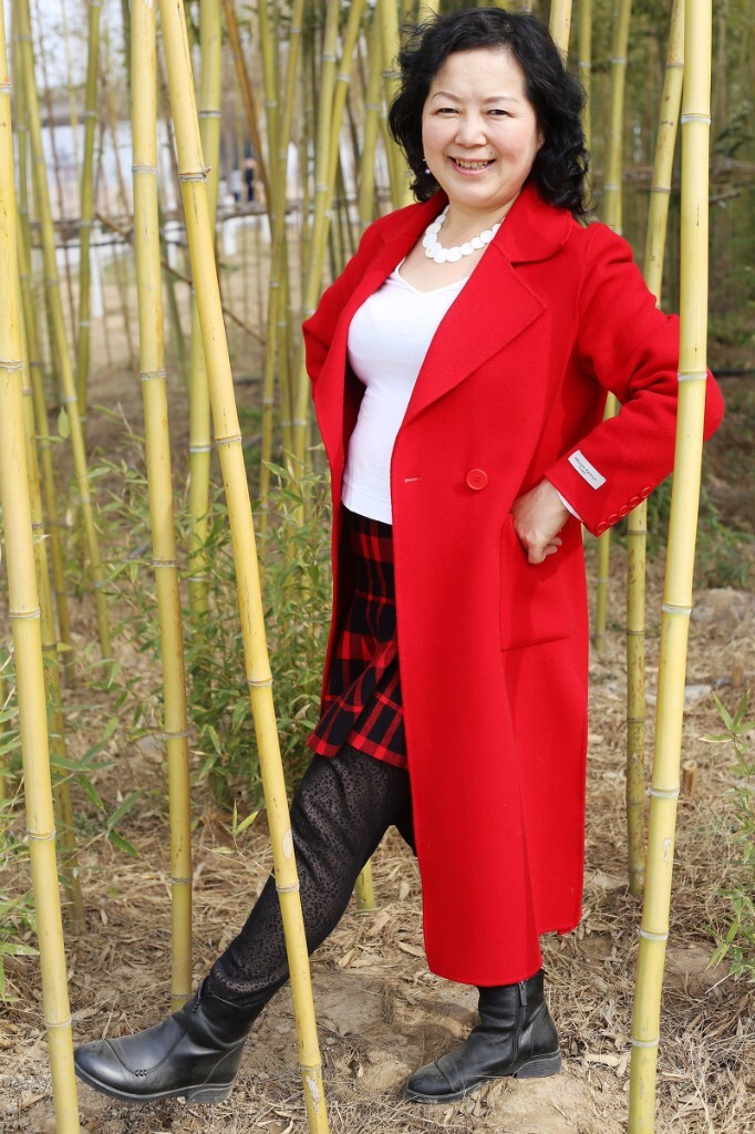 林菲诗人近照