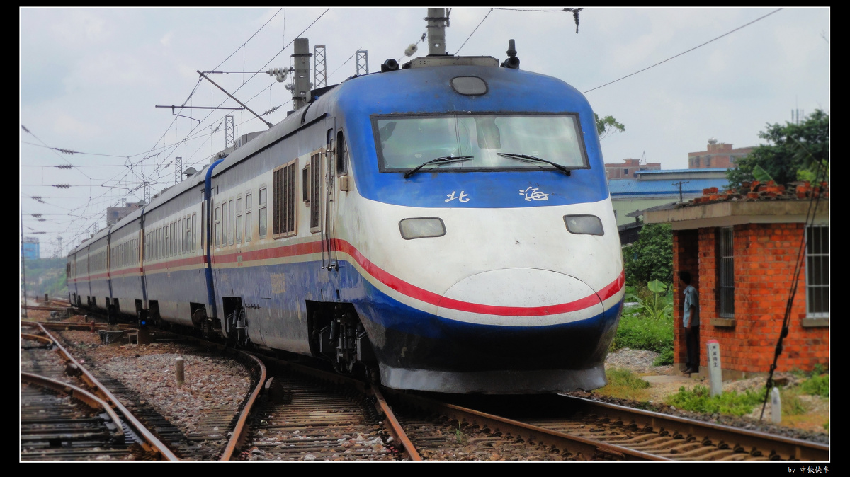 2012年6月10日,nyj1"北海号"内燃动车组最后一次从南宁驶向北海,车次