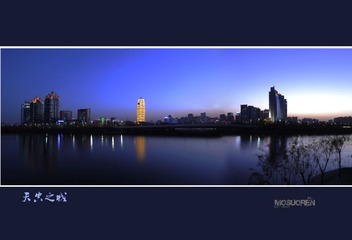 东区《天空之城》