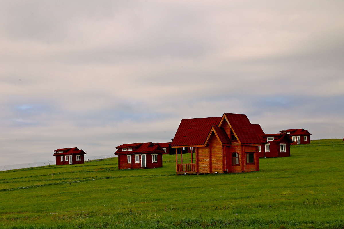 额尔古纳草原上的小木屋2