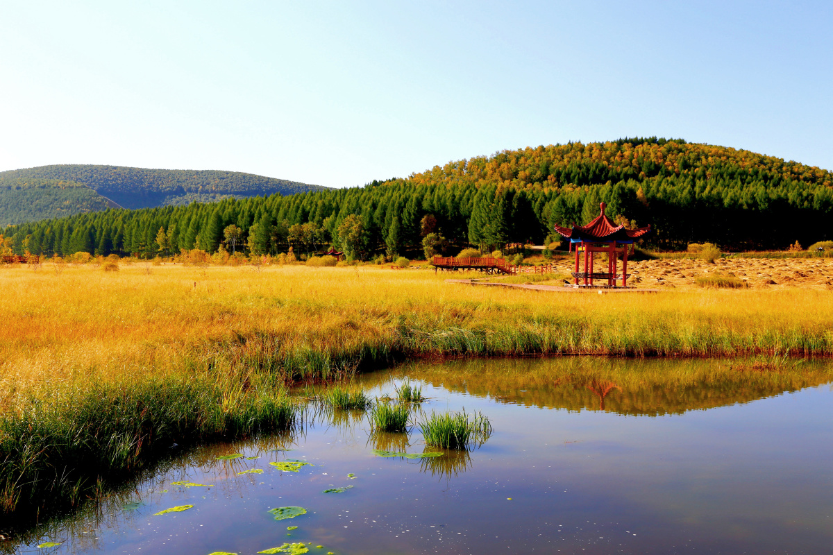 河北塞罕坝神龙潭5640