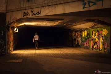 涵洞之夜