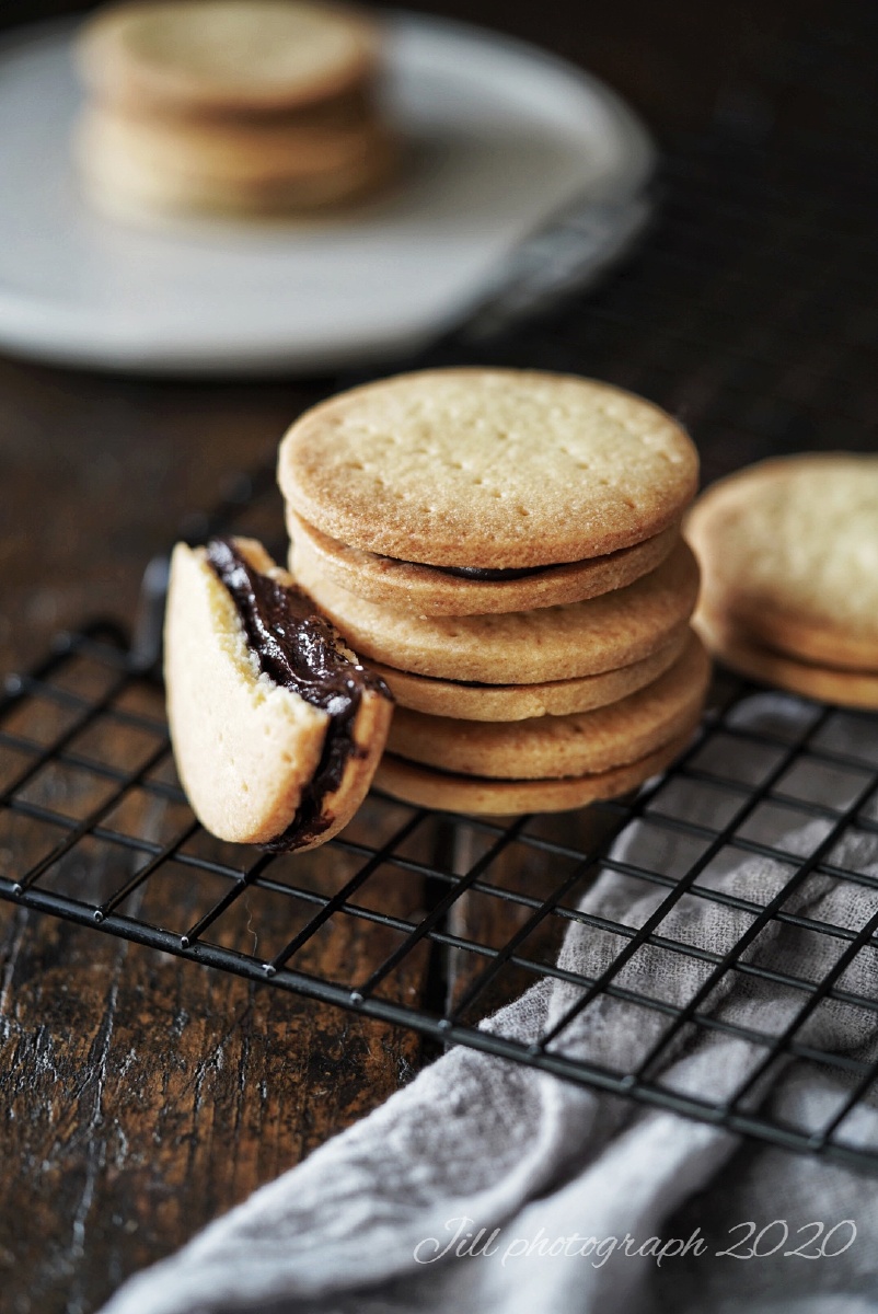 巧克力夹心饼干