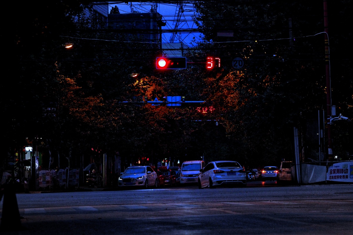 刚刚学习修图   各位老师多指教