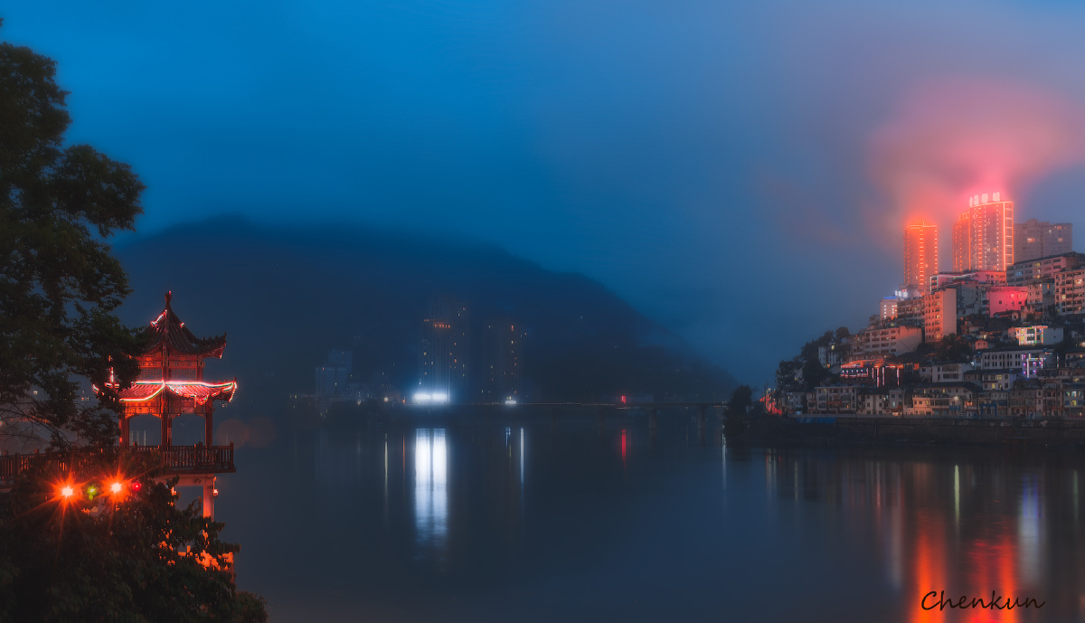 巴山夜雨涨秋池