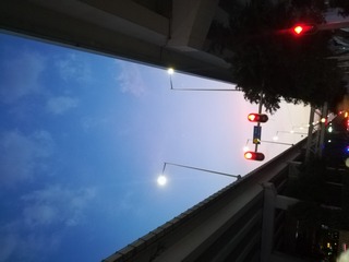 徬晚时分