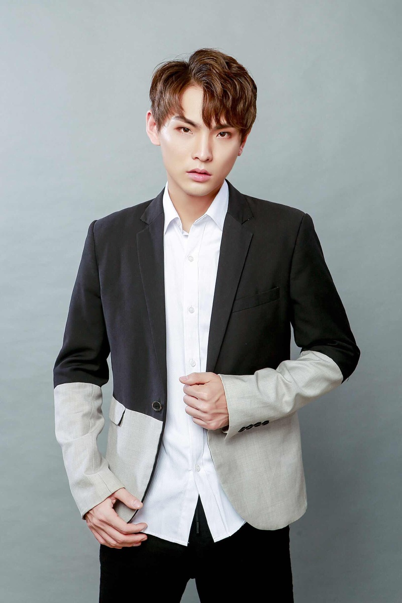 a0000罗励林关注