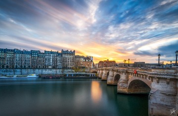 Pont-Neuf Sunset. *Paris