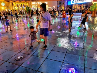 下课回宿舍的路上