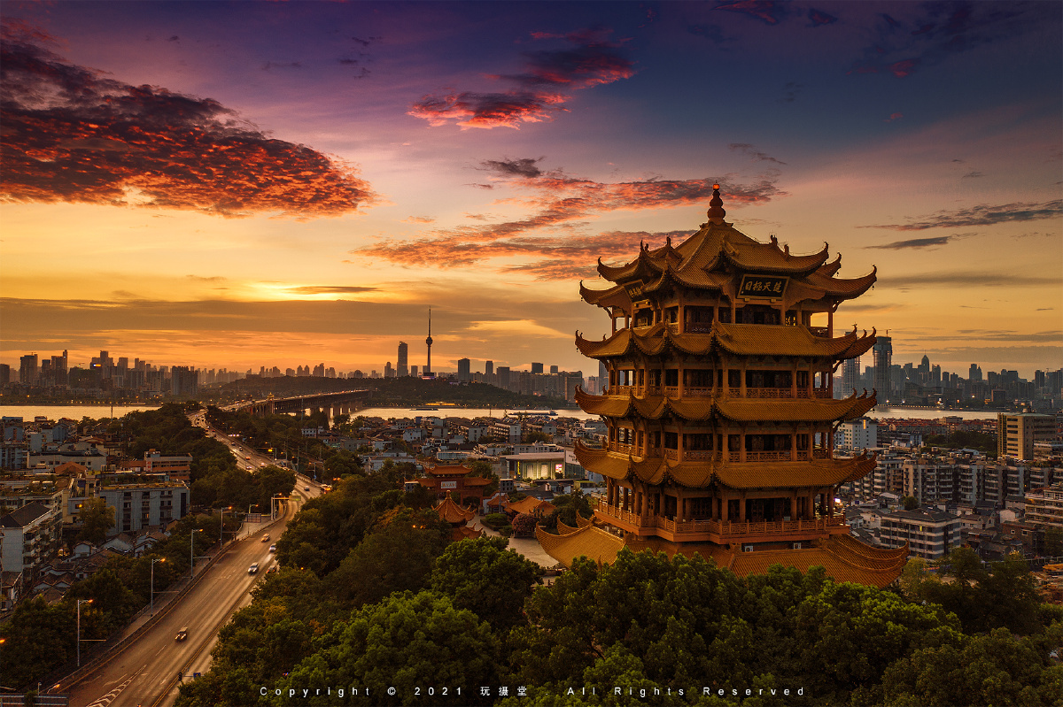 晚霞中的黄鹤楼