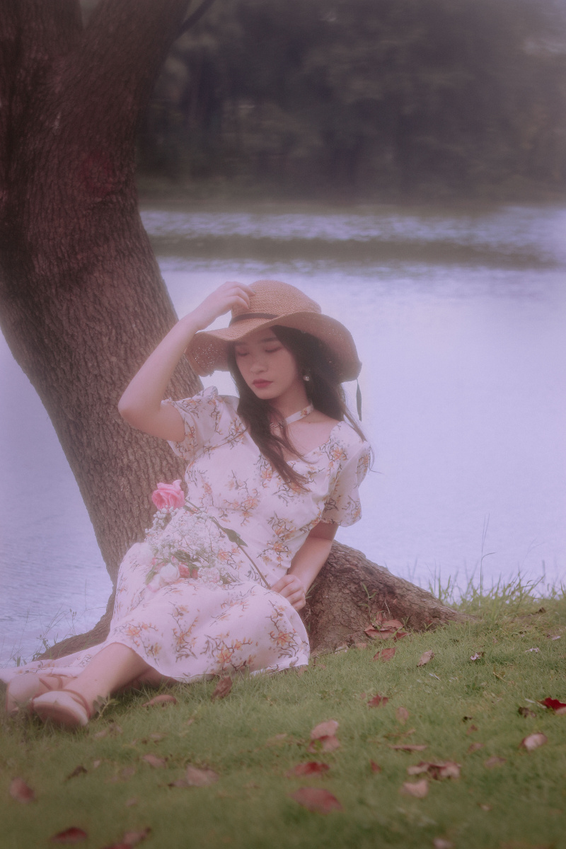 往心里装一片大海和花海再多装一些少女心和爱法式复古少女写真