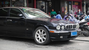 DP3Q0130_cr
