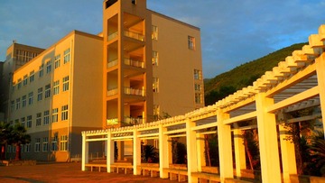 2009级建筑环境与设备工程-王焱-夕阳—主教-20110623