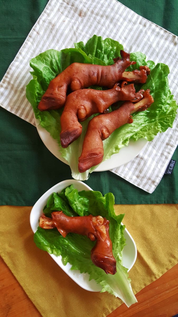 山东莱芜齐鲁清真美食酱羊蹄