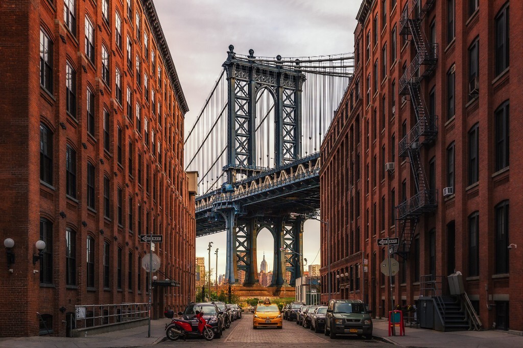 Dumbo, Manhattan Bridge and Empire State Building.