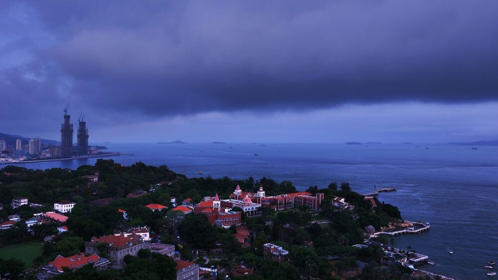 一湾海水鹭江情