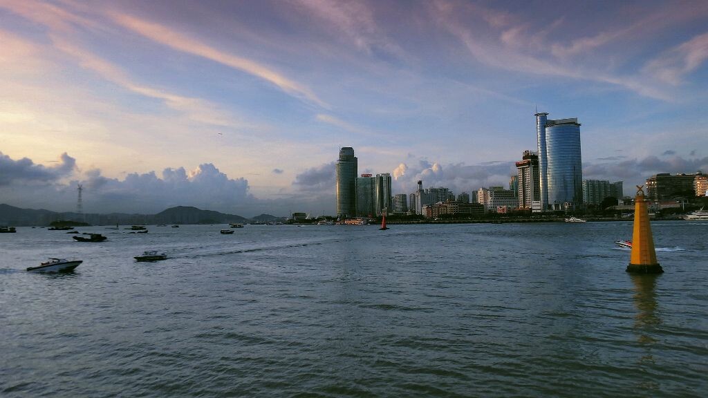 一湾海水鹭江情