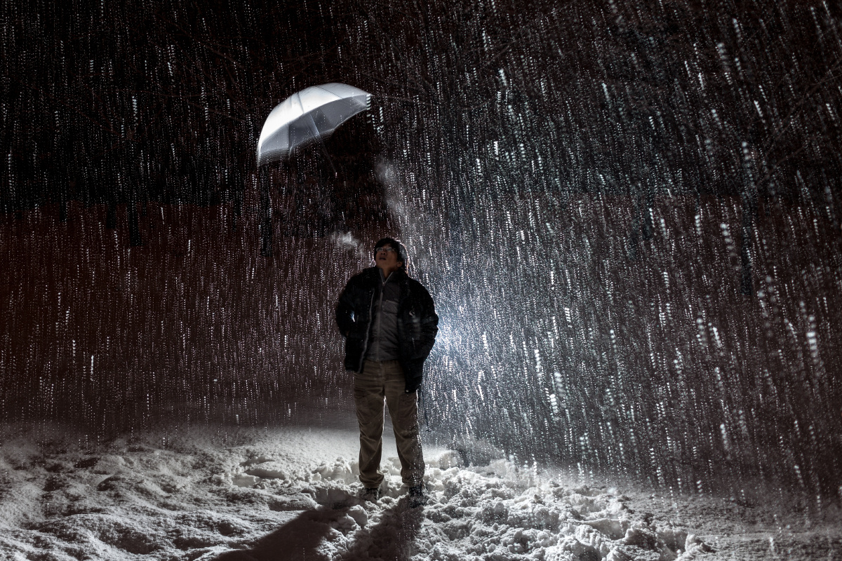 冬天,夜里忽然下起大雪.