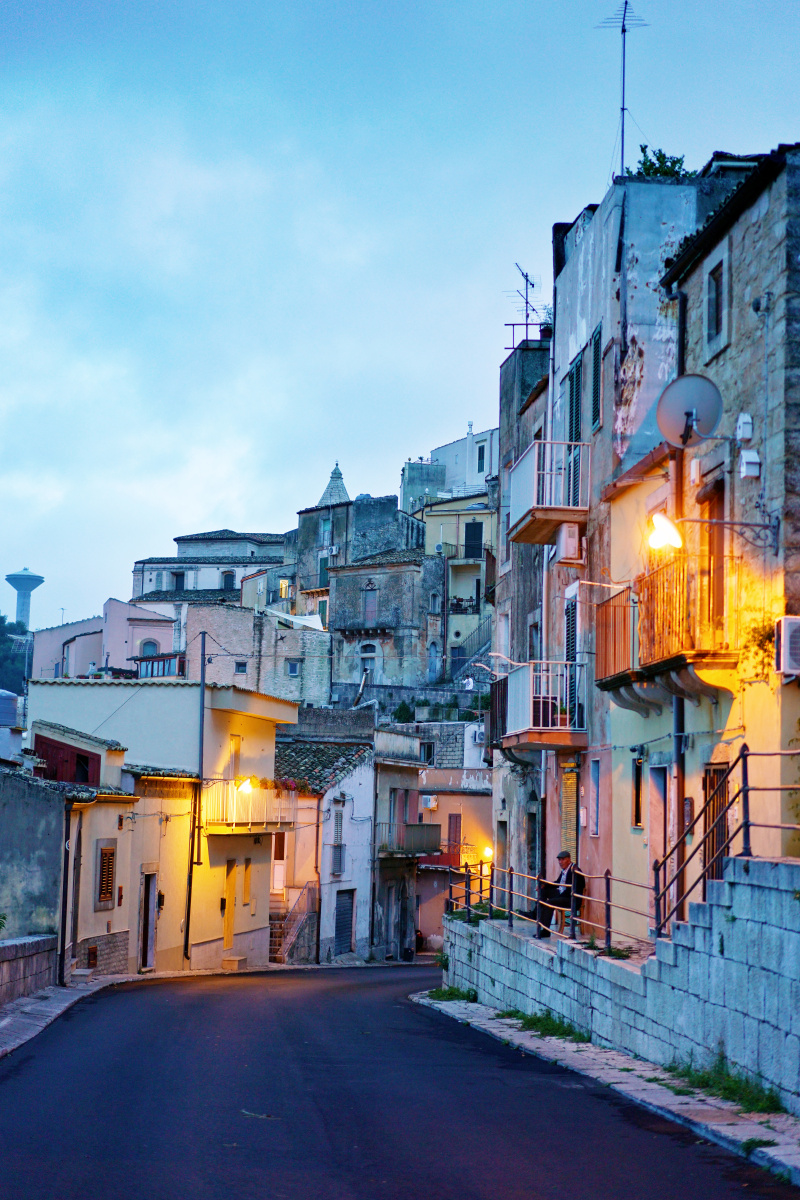 西西里岛的城市拉古萨～夜景非常美丽