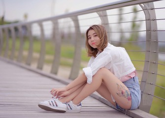 001