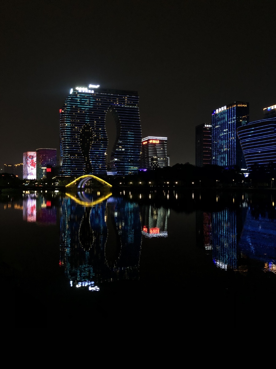 杭州滨江公园夜景