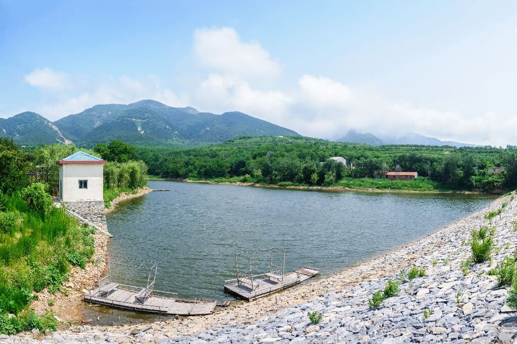 旅順老鐵山一隅
