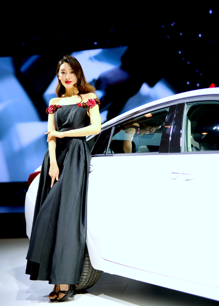 红旗车模 - 太原龙儿 - 图虫网 - 优质摄影师交流社区