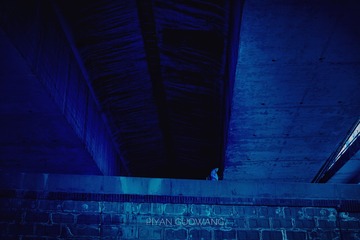 001