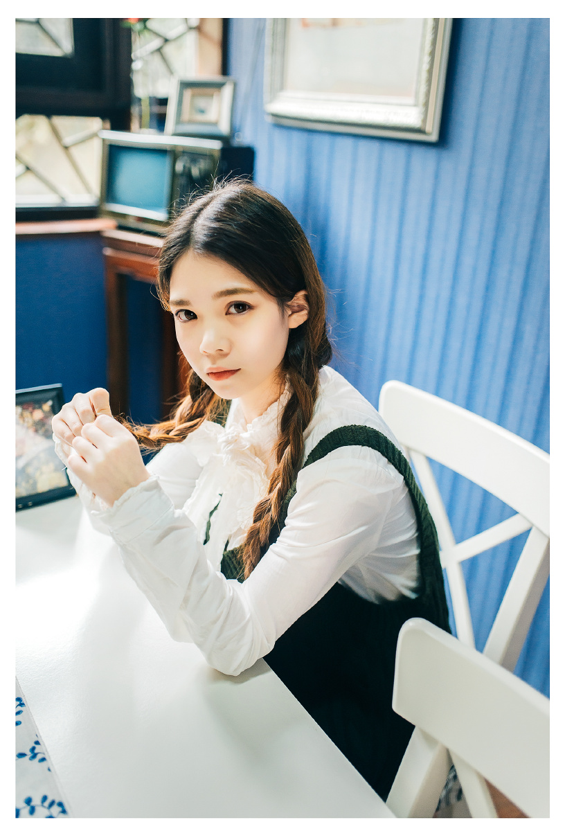 或者是明天 或者是梦里 我重新念起我最爱的诗