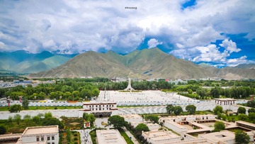 布达拉宫前景2