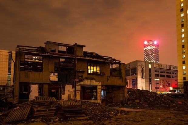 随着葆青坊的门楼消失后，这里的建筑已经基本消失，天潼路一带已经彻底变样。