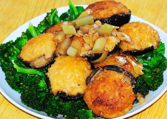 鸡肉香菇盒