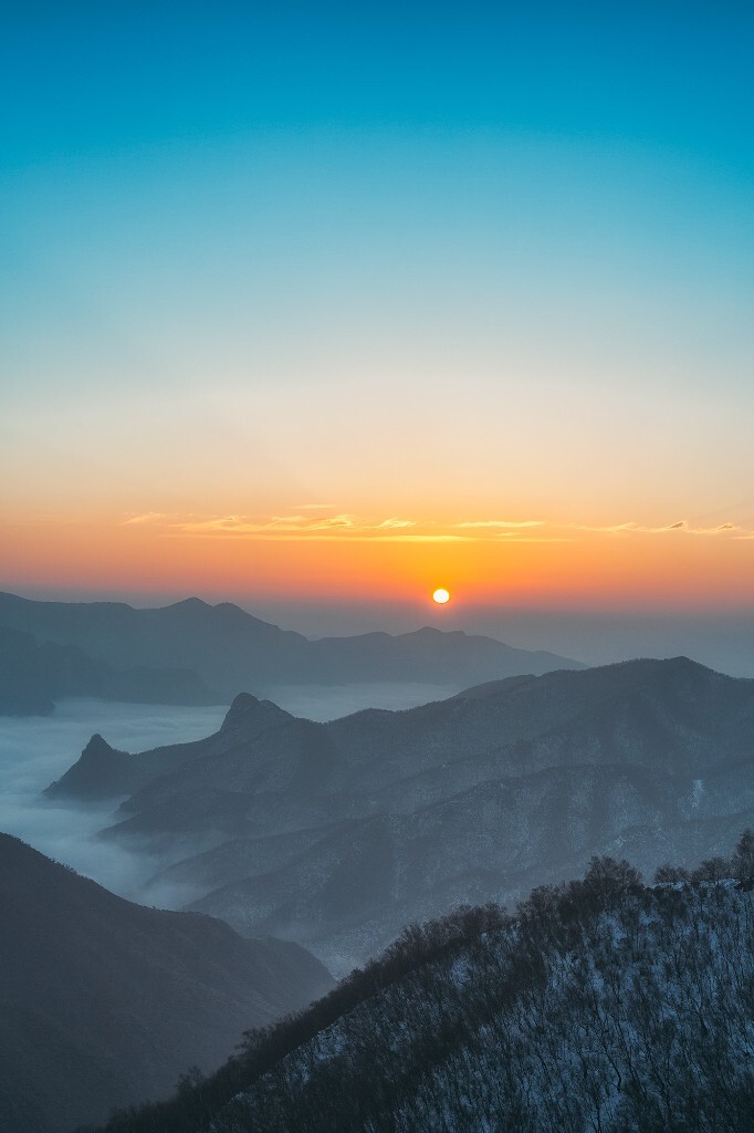 东灵山日出