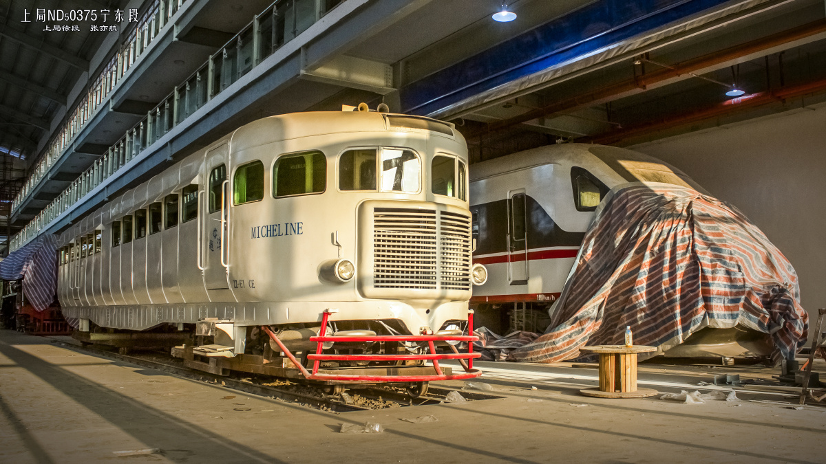 云南铁路博文馆收藏的"米其林"动车,当年在滇越铁路上最高速度可达100