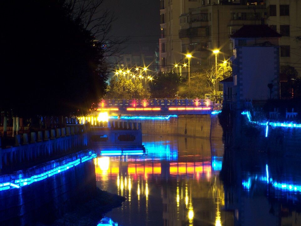 100_3546<br />

