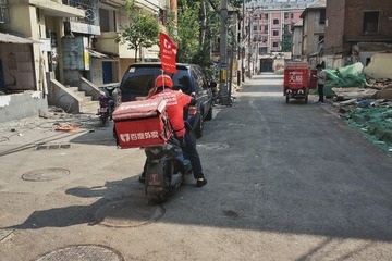 DSC07196-01