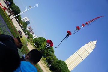 060