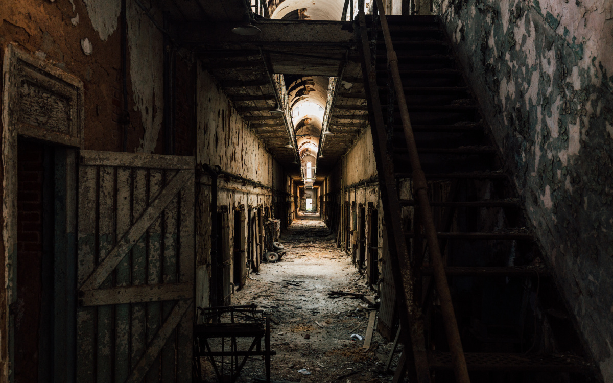 废弃监狱