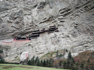 377303