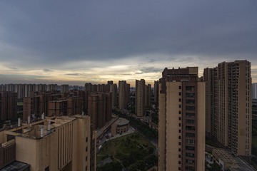 1808044