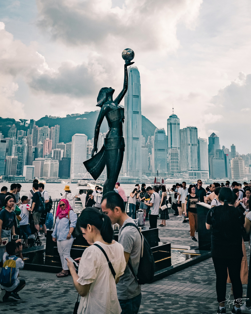 香港那么美,何必搞得乌烟瘴气? - vincent郑大钱