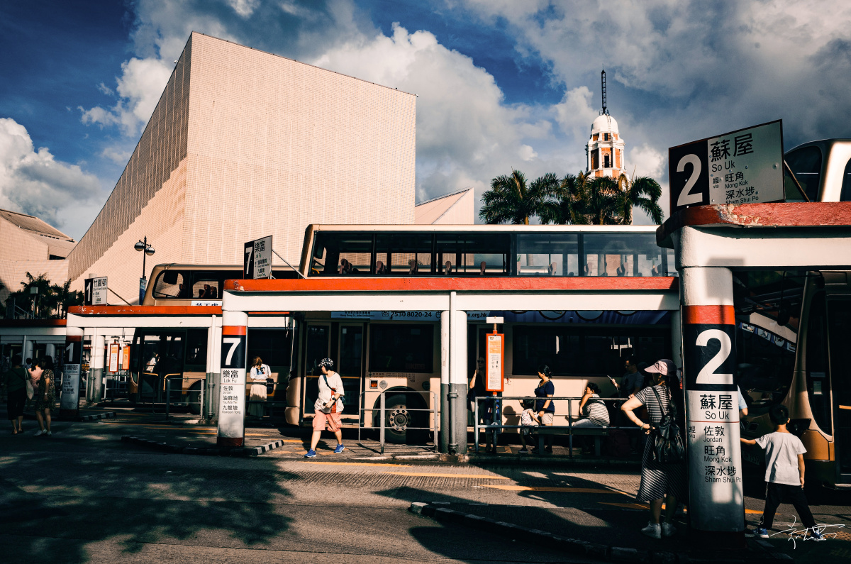 香港那么美,何必搞得乌烟瘴气? - vincent郑大钱
