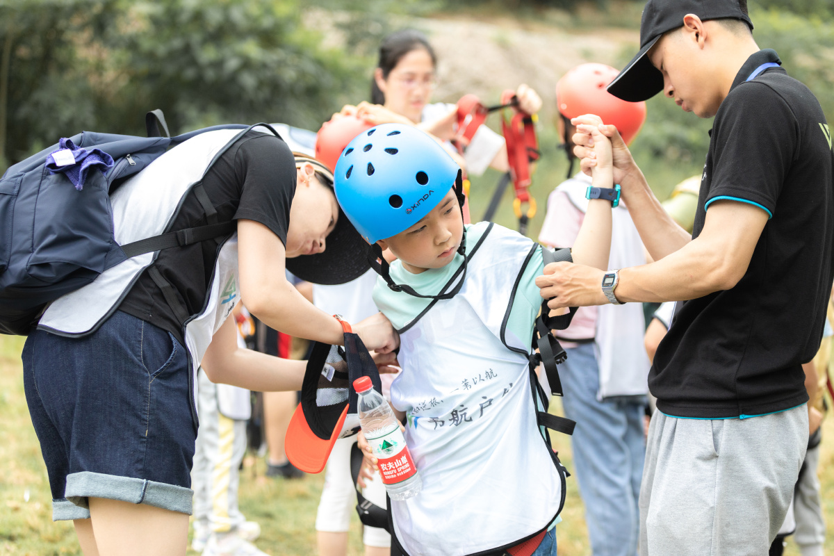 小学亲子户外拓展活动跟拍