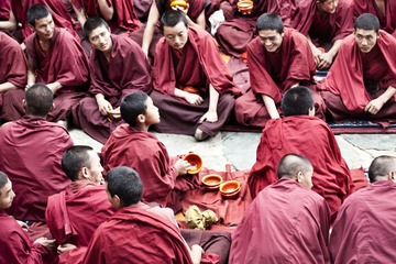 扎什伦布寺的僧人们