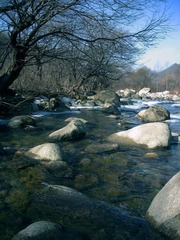 小河