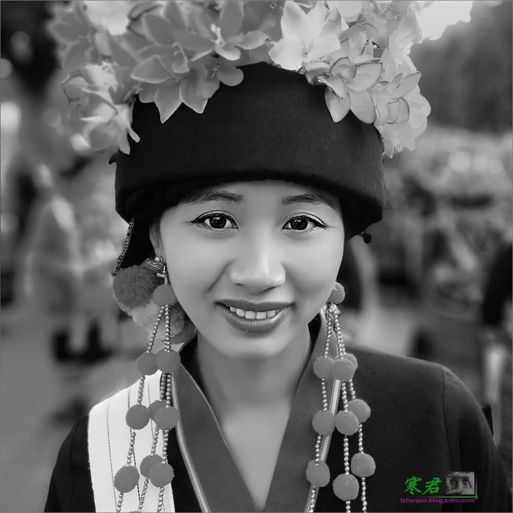 西双版纳布朗族姑娘