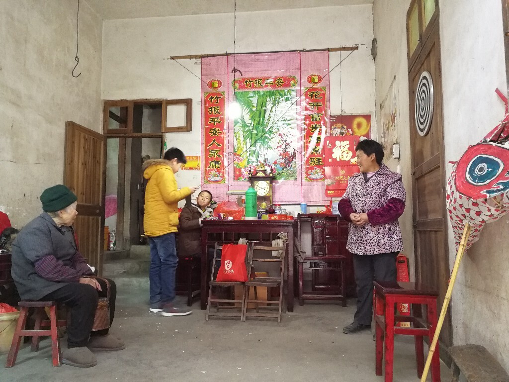 只要有小朋友的家庭,那么鱼灯在元宵节是必不可少的一样物件。