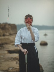 1565973